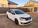 Volkswagen Polo 2015 года за 4 750 000 тг. в Актобе