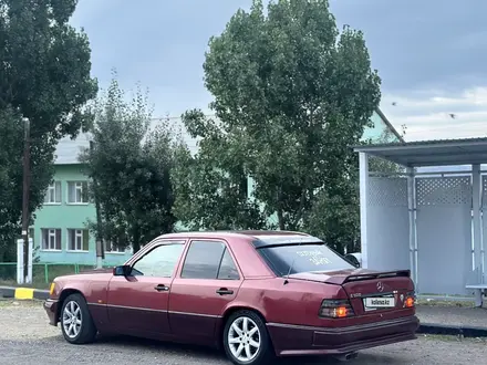 Mercedes-Benz E 220 1993 года за 1 900 000 тг. в Алматы – фото 3