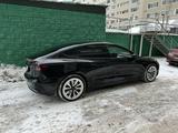 Tesla Model 3 2023 года за 17 400 000 тг. в Астана – фото 4