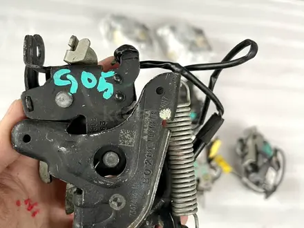 Замок капота BMW X5 G05 G30 G31 G38 G20 БМВ g05 g30 g20 за 60 000 тг. в Шымкент – фото 2