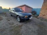 BMW 525 1990 года за 1 900 000 тг. в Астана – фото 2