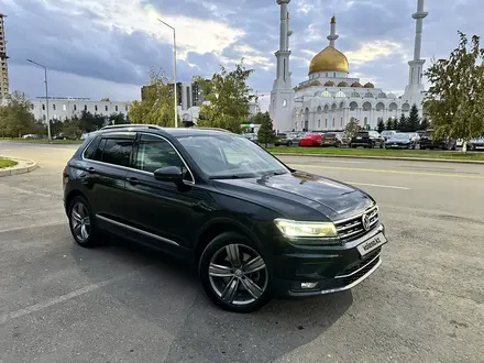 Volkswagen Tiguan 2018 года за 13 000 000 тг. в Астана – фото 3