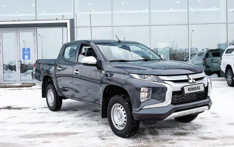 Mitsubishi L200 DC Invite+ 2022 годаfor15 500 000 тг. в Астана