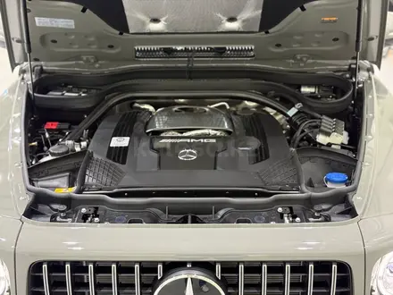 Mercedes-Benz G 63 AMG 4MATIC 2026 года за 112 000 000 тг. в Алматы – фото 22