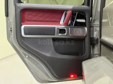 Mercedes-Benz G 63 AMG 4MATIC 2026 года за 112 000 000 тг. в Алматы – фото 36