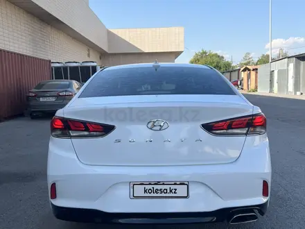 Hyundai Sonata 2019 года за 6 800 000 тг. в Караганда – фото 10
