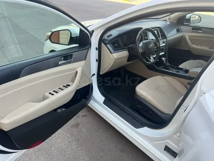 Hyundai Sonata 2019 года за 6 800 000 тг. в Караганда – фото 13