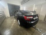 Toyota Camry 2012 года за 7 300 000 тг. в Актобе – фото 5