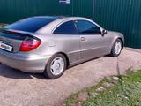 Mercedes-Benz C 230 2003 годаүшін2 800 000 тг. в Уральск – фото 2