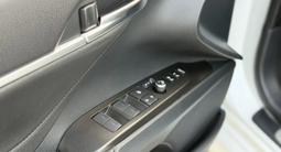 Toyota Camry 2021 годаүшін15 300 000 тг. в Алматы – фото 4