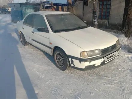 Nissan Primera 1991 года за 680 000 тг. в Семей – фото 3