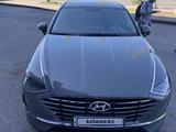 Hyundai Sonata 2022 годаүшін13 200 000 тг. в Астана