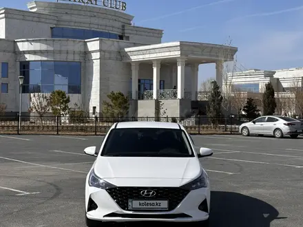 Hyundai Accent 2021 года за 9 350 000 тг. в Кызылорда – фото 2