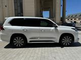 Lexus LX 570 2017 года за 42 450 000 тг. в Алматы – фото 2