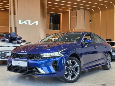 Kia K5 Luxe 2026 года за 14 490 000 тг. в Костанай