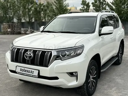 Toyota Land Cruiser Prado 2020 года за 28 000 000 тг. в Актобе