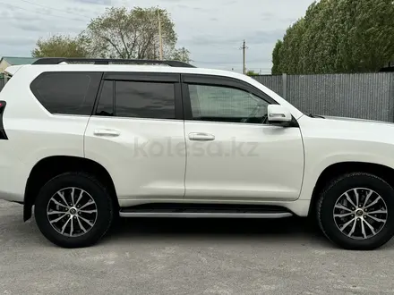 Toyota Land Cruiser Prado 2020 года за 28 000 000 тг. в Актобе – фото 3