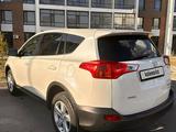 Toyota RAV4 2012 года за 10 200 000 тг. в Астана – фото 2