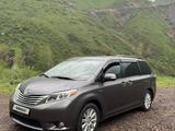 Toyota Sienna 2017 года за 16 000 000 тг. в Алматы
