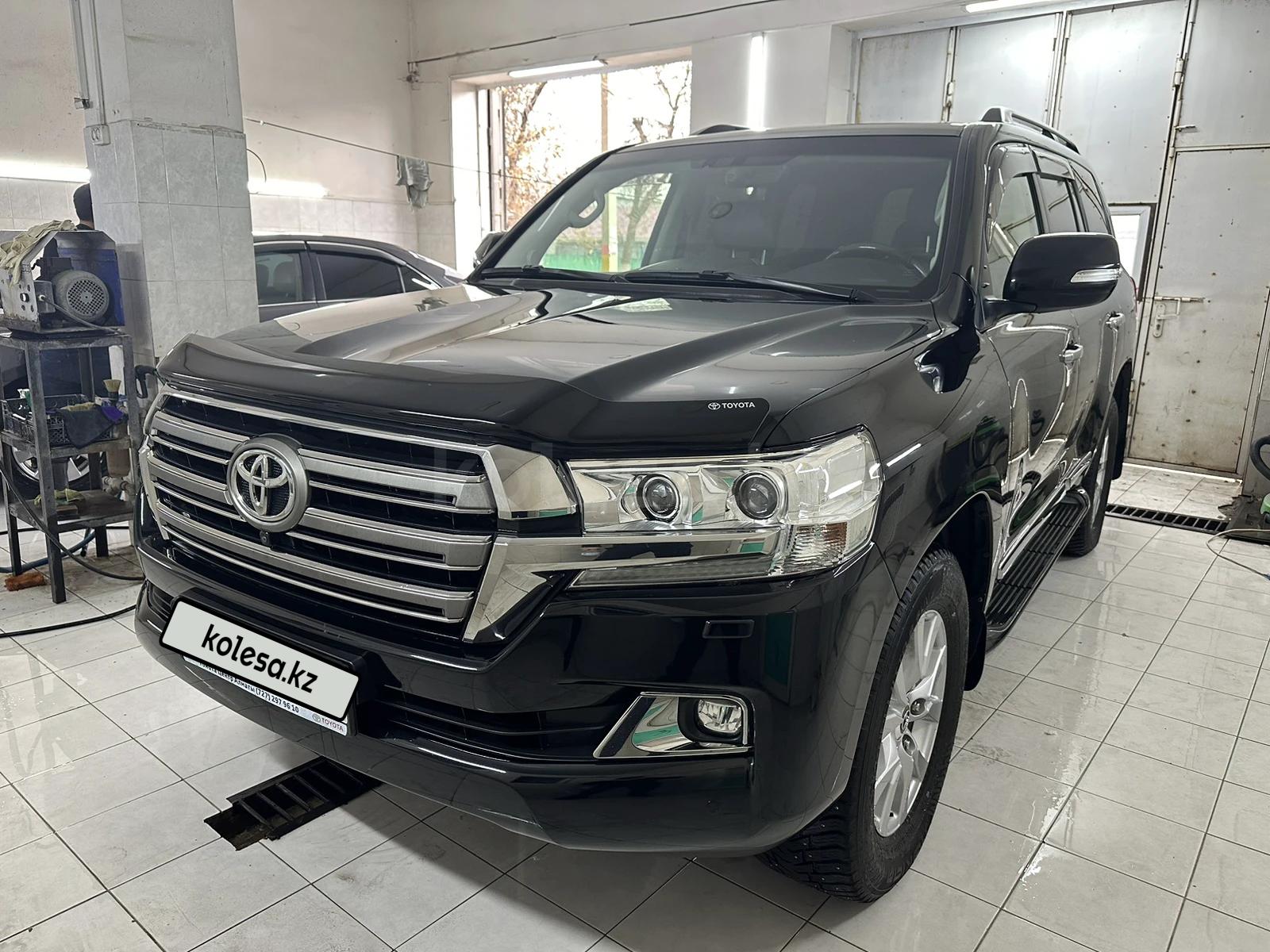 Toyota Land Cruiser 2016 г.