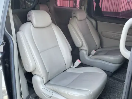 Kia Carnival 2016 года за 10 200 000 тг. в Алматы – фото 5