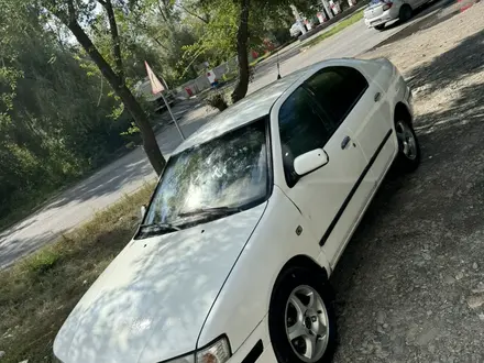 Nissan Primera 1996 года за 1 550 000 тг. в Усть-Каменогорск – фото 9