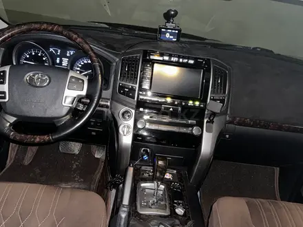 Toyota Land Cruiser 2014 года за 24 300 000 тг. в Актобе – фото 22