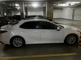 Toyota Camry 2021 годаүшін12 500 000 тг. в Астана – фото 2