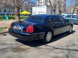 Lincoln Town Car 2005 года за 17 777 777 тг. в Тараз