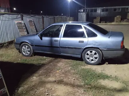 Opel Vectra 1990 года за 600 000 тг. в Актобе – фото 3