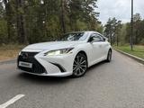 Lexus ES 250 2018 года за 16 390 000 тг. в Астана – фото 2