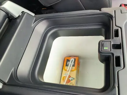 Land Rover Discovery 2016 года за 14 999 999 тг. в Алматы – фото 11
