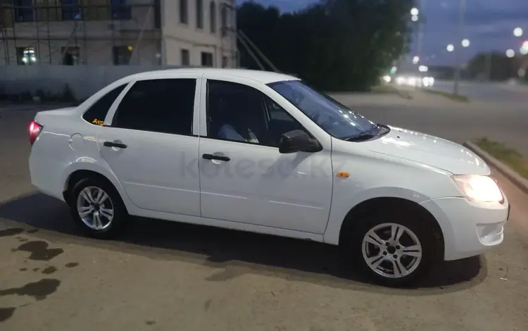 ВАЗ (Lada) Granta 2190 2013 годаүшін2 300 000 тг. в Уральск