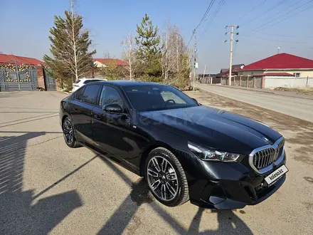 BMW 520 2024 года за 36 000 000 тг. в Алматы – фото 10