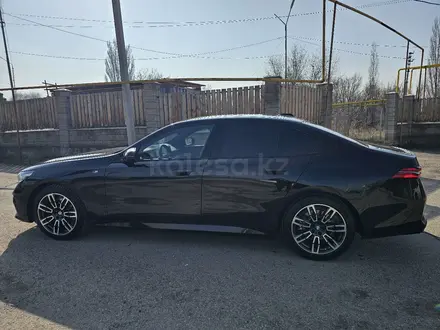 BMW 520 2024 года за 36 000 000 тг. в Алматы – фото 14