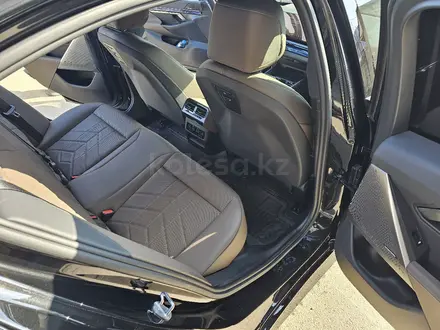 BMW 520 2024 года за 36 000 000 тг. в Алматы – фото 16