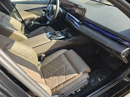 BMW 520 2024 года за 36 000 000 тг. в Алматы – фото 17