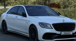 Mercedes-Benz S 63 AMG 2014 года за 32 000 000 тг. в Астана