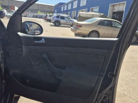 Volkswagen Golf 2005 года за 2 880 000 тг. в Астана – фото 15