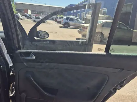 Volkswagen Golf 2005 года за 2 880 000 тг. в Астана – фото 16