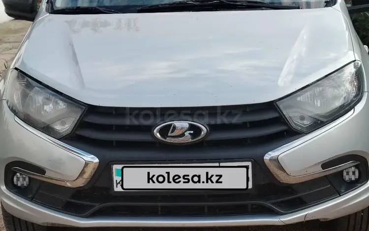 ВАЗ (Lada) Granta 2190 2019 годаүшін3 700 000 тг. в Атбасар