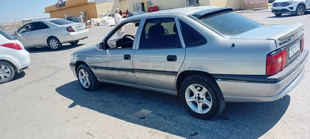 Opel Vectra, 1995