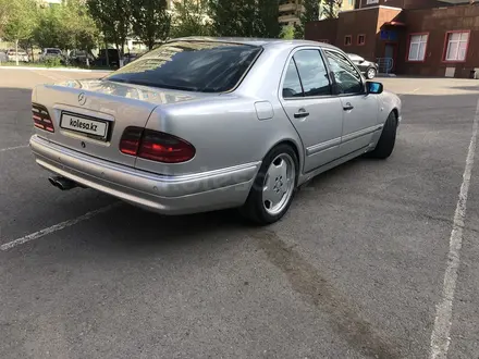 Mercedes-Benz E 430 1998 года за 4 800 000 тг. в Алматы – фото 19