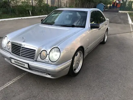 Mercedes-Benz E 430 1998 года за 4 800 000 тг. в Алматы – фото 10