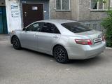 Toyota Camry 2006 года за 5 100 000 тг. в Павлодар – фото 2