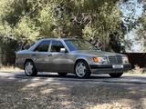 Mercedes-Benz E 200 1990 года за 3 000 000 тг. в Алматы