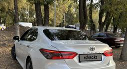 Toyota Camry 2020 года за 12 900 000 тг. в Алматы