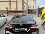 Toyota Camry 2021 годаfor17 000 000 тг. в Шымкент – фото 3