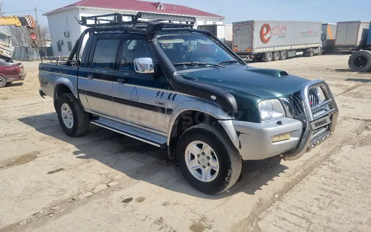 Mitsubishi L200 2002 года за 2 300 000 тг. в Атырау