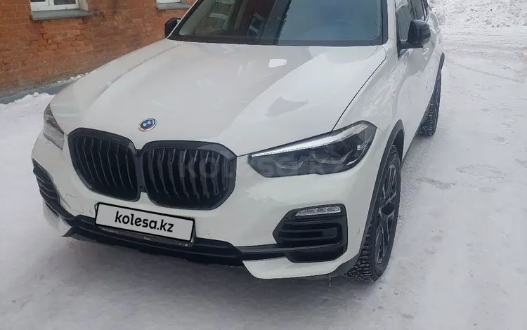 BMW X5 2018 года за 32 500 000 тг. в Петропавловск